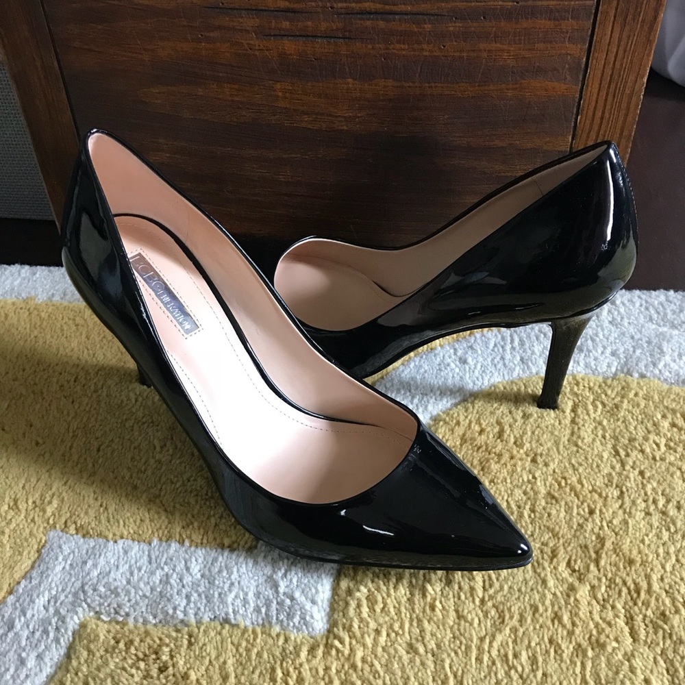 BCBG black pumps